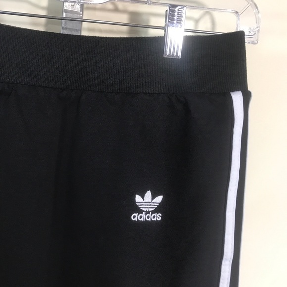 Adidas Black Three White Stripes Mini Skirt 27” Waist With Stretch Excellent - Picture 5 of 14
